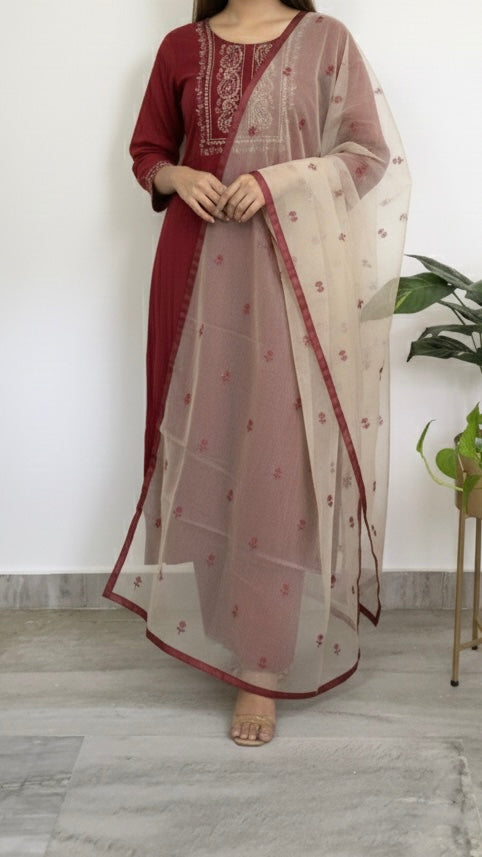 Embroidered kurti set with organza duppata