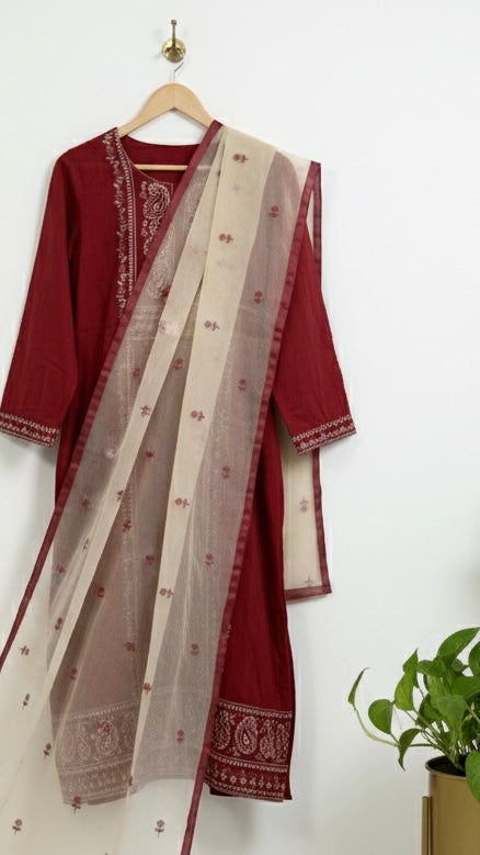 Embroidered kurti set with organza duppata